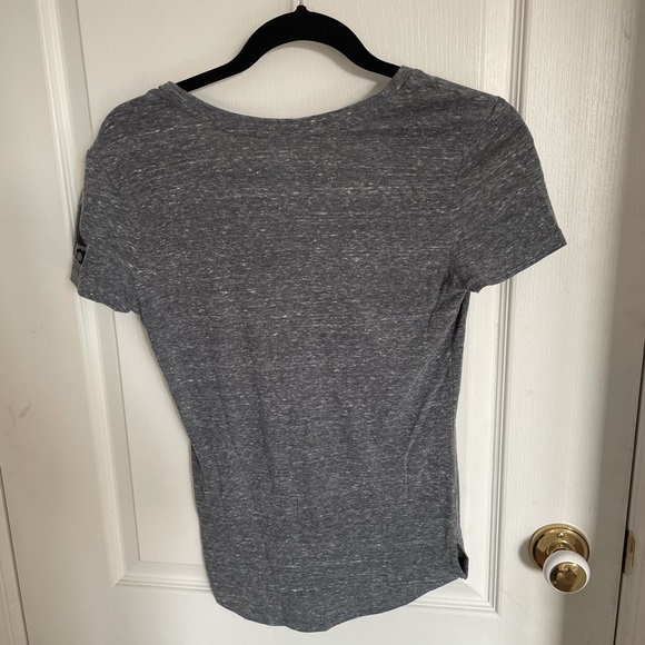 Adidas T shirt - Picture 2 of 3